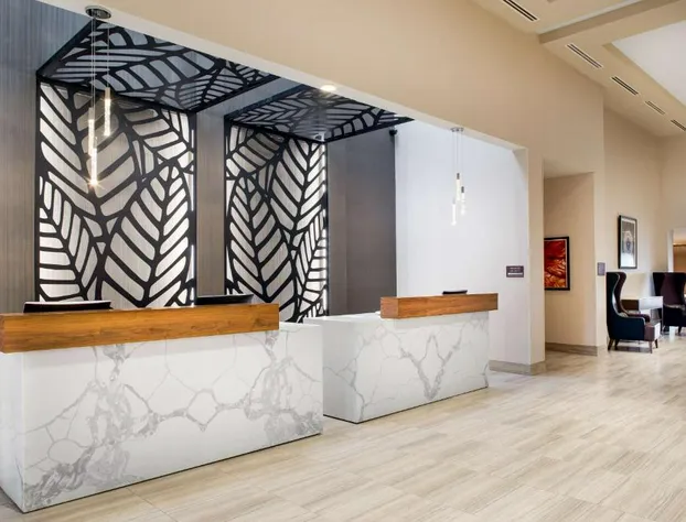 DoubleTree by Hilton Toronto Airport hotel detail image 1