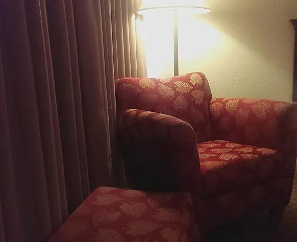 Howard Johnson by Wyndham Williamsburg hotel detail image 3