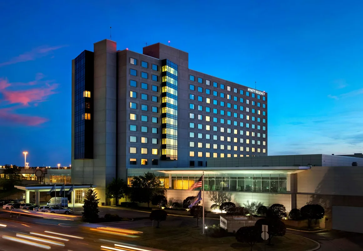 Hyatt Regency Pittsburgh International Airport hotel hero