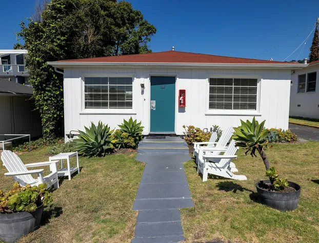 The Tides Oceanview Inn and Cottages hotel detail image 1