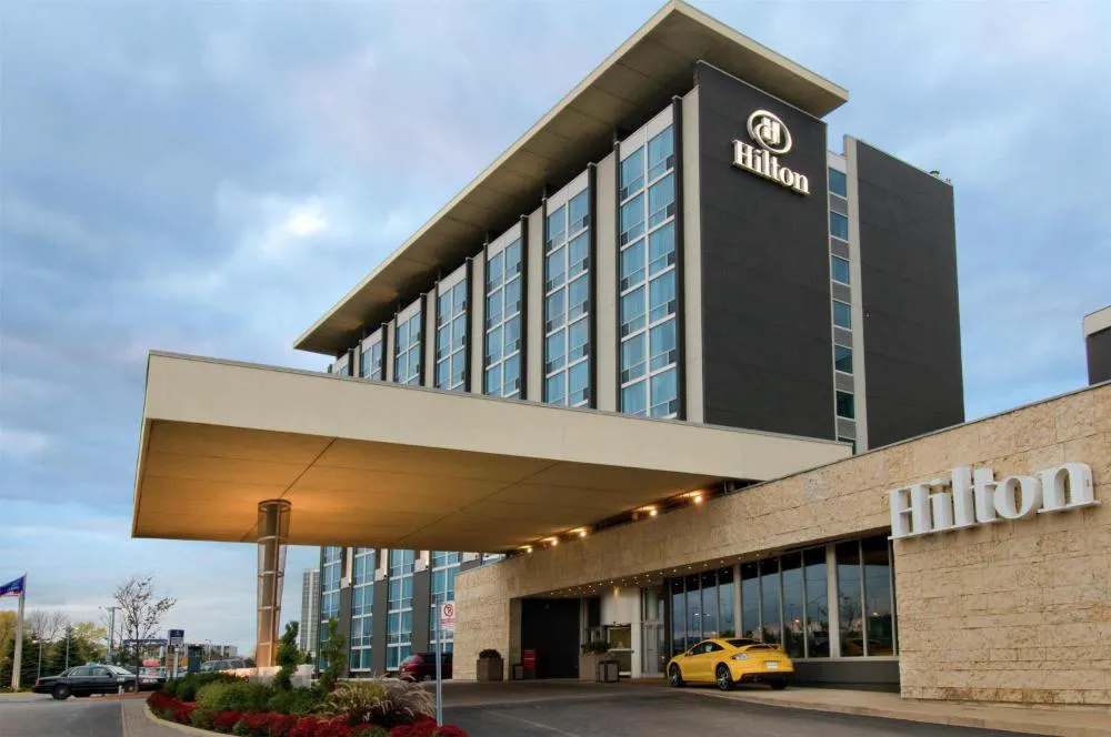 Hilton Toronto Airport Hotel & Suites hotel hero
