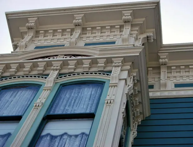 Victorian Inn hotel detail image 3