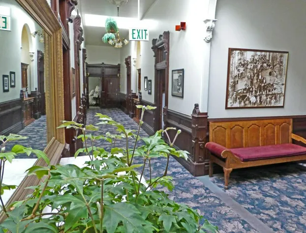 Victorian Inn hotel detail image 4