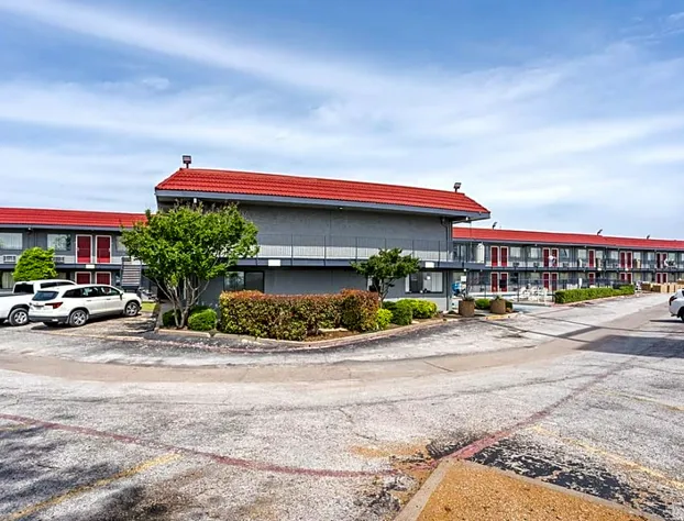 Motel 6 Fort Worth, TX - East hotel detail image 1