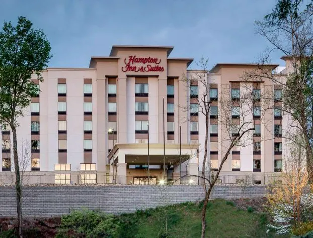 Hampton Inn & Suites Knoxville Papermill Drive hotel detail image 1