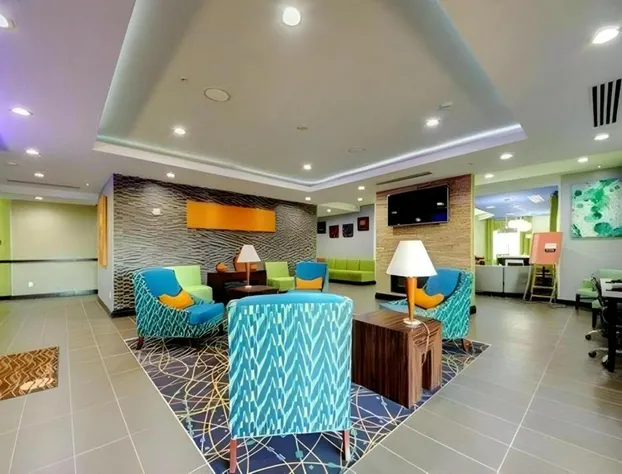 Comfort Inn & Suites Tulsa I-44 West - Rt 66 hotel detail image 2