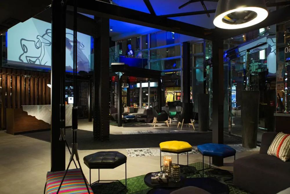 Renaissance Montreal Downtown Hotel hotel hero