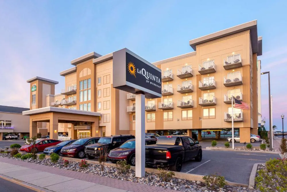 La Quinta Inn & Suites by Wyndham Ocean City hotel hero