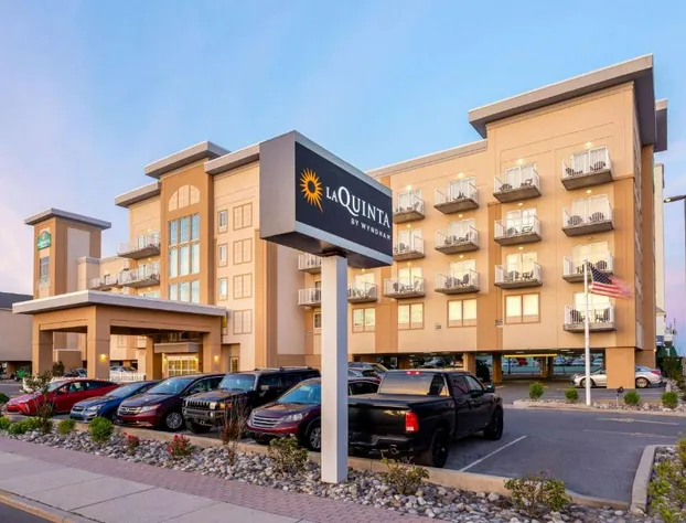 La Quinta Inn & Suites by Wyndham Ocean City hotel detail image 1