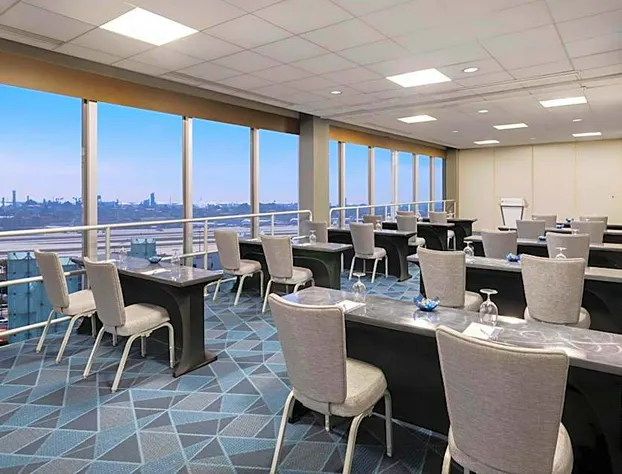 Hyatt Regency Los Angeles International Airport hotel detail image 4