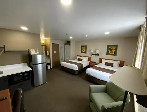 Studio 6 Minot, ND hotel detail image 2