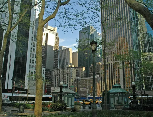 Courtyard by Marriott New York City Manhattan Fifth Avenue hotel detail image 1