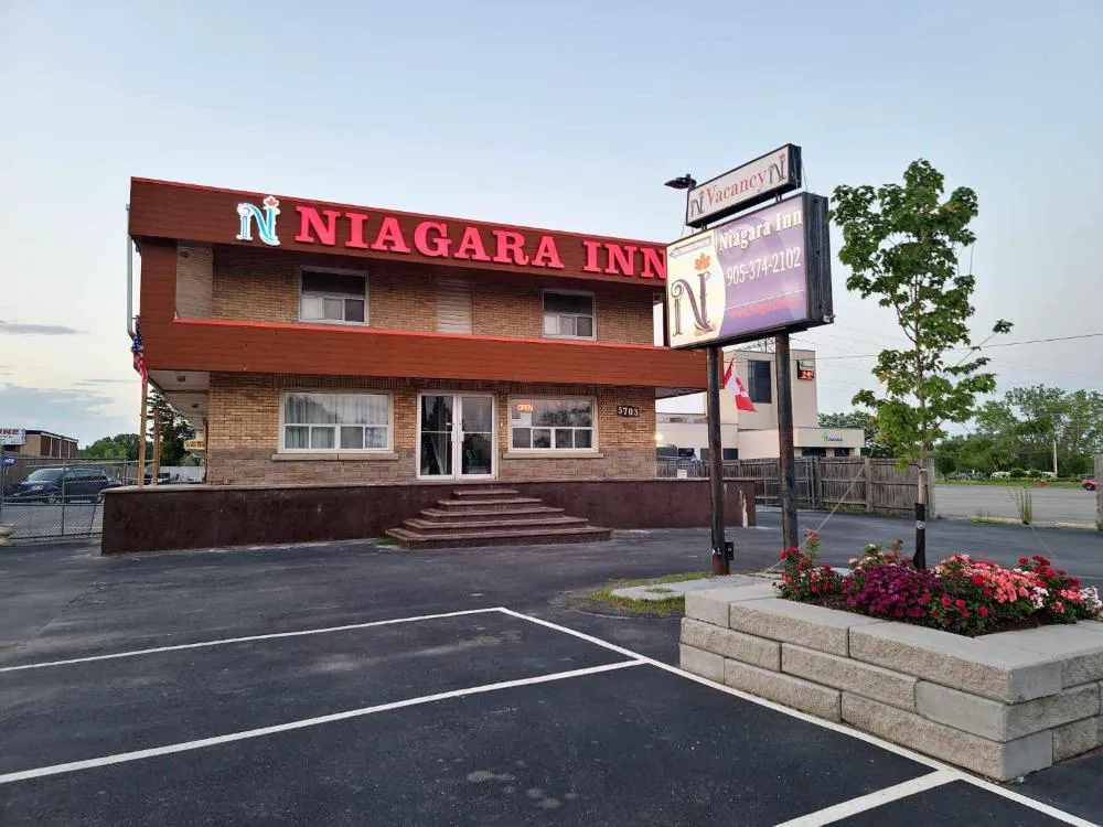 Niagara Inn hotel hero