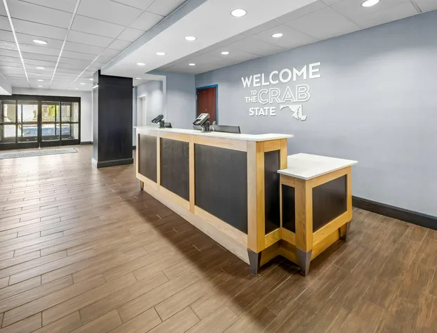 Hampton Inn & Suites Camp Springs/Andrews AFB hotel detail image 2