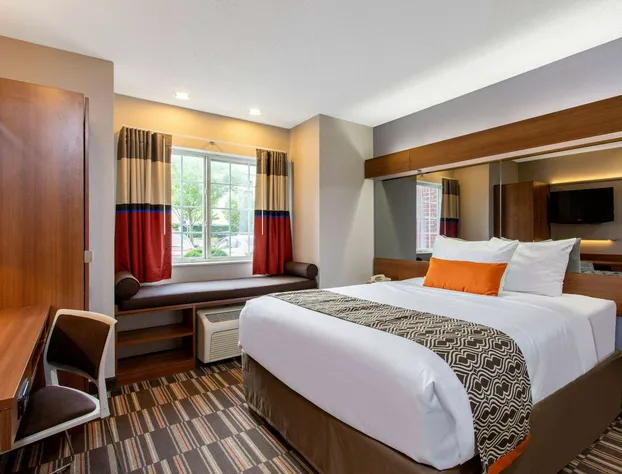 Microtel Inn & Suites by Wyndham Philadelphia Airport hotel detail image 4