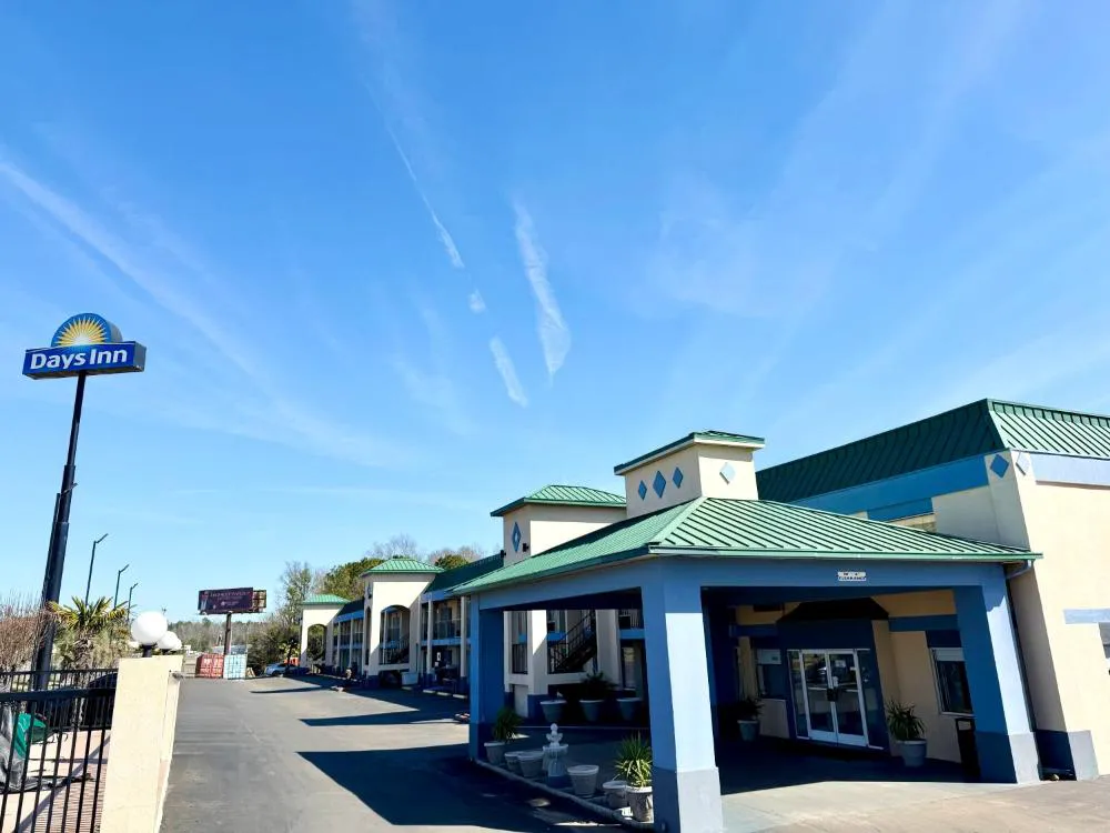 Days Inn by Wyndham Greenville hotel hero