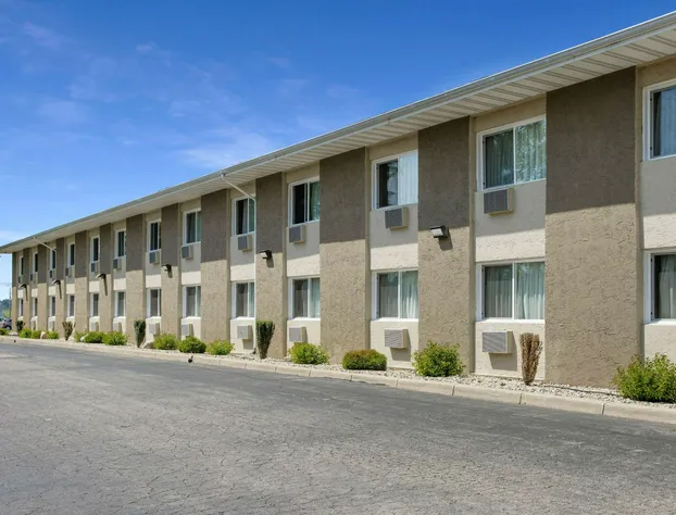 Rodeway Inn & Suites Grand Rapids Southeast hotel detail image 3