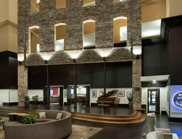 DoubleTree by Hilton Memphis Downtown hotel detail image 2