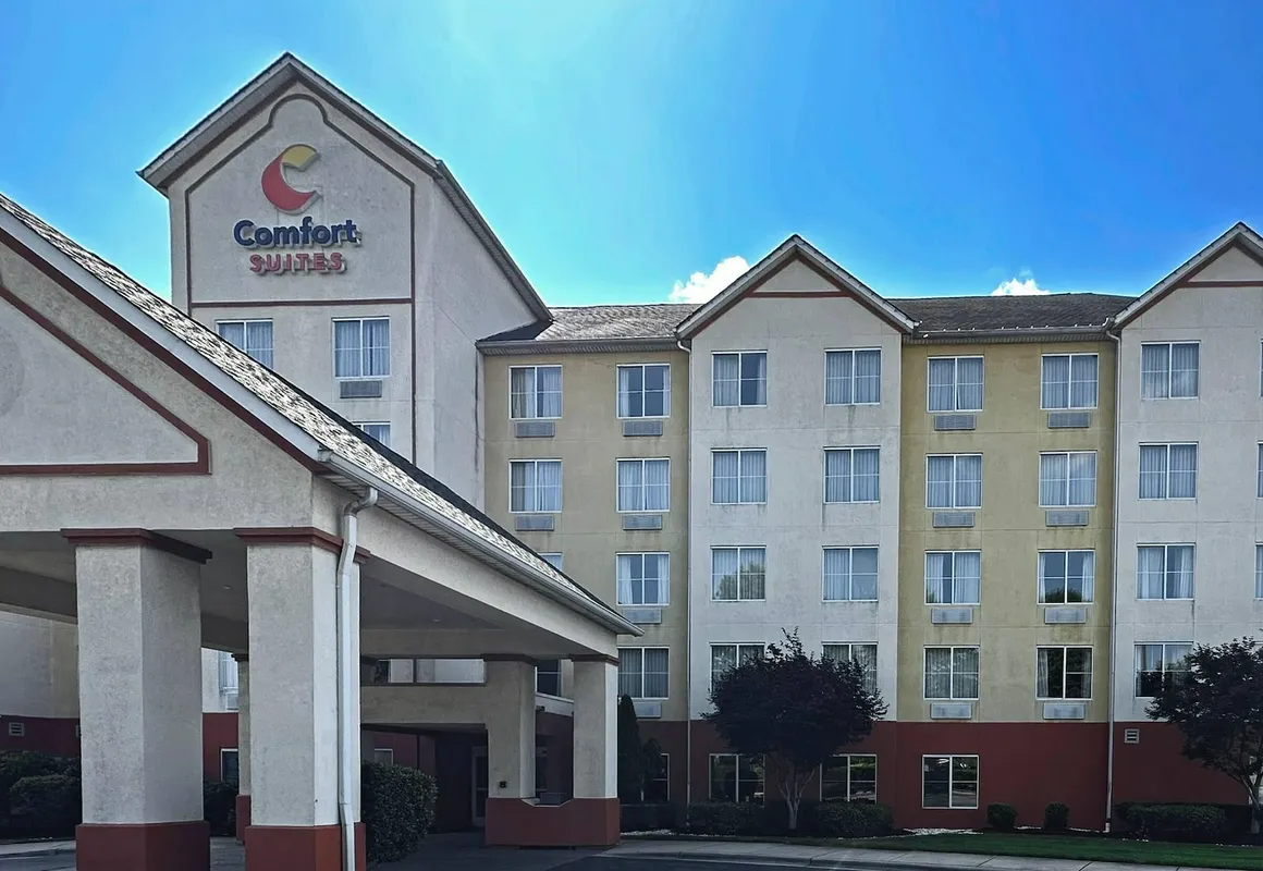 Concord Suites hotel hero