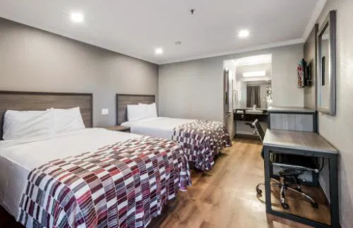 Econo Lodge Vallejo Fairgrounds hotel detail image 1