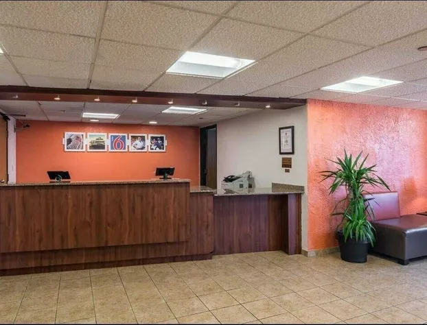 Motel 6 Elk Grove Village, IL - O'Hare hotel detail image 3