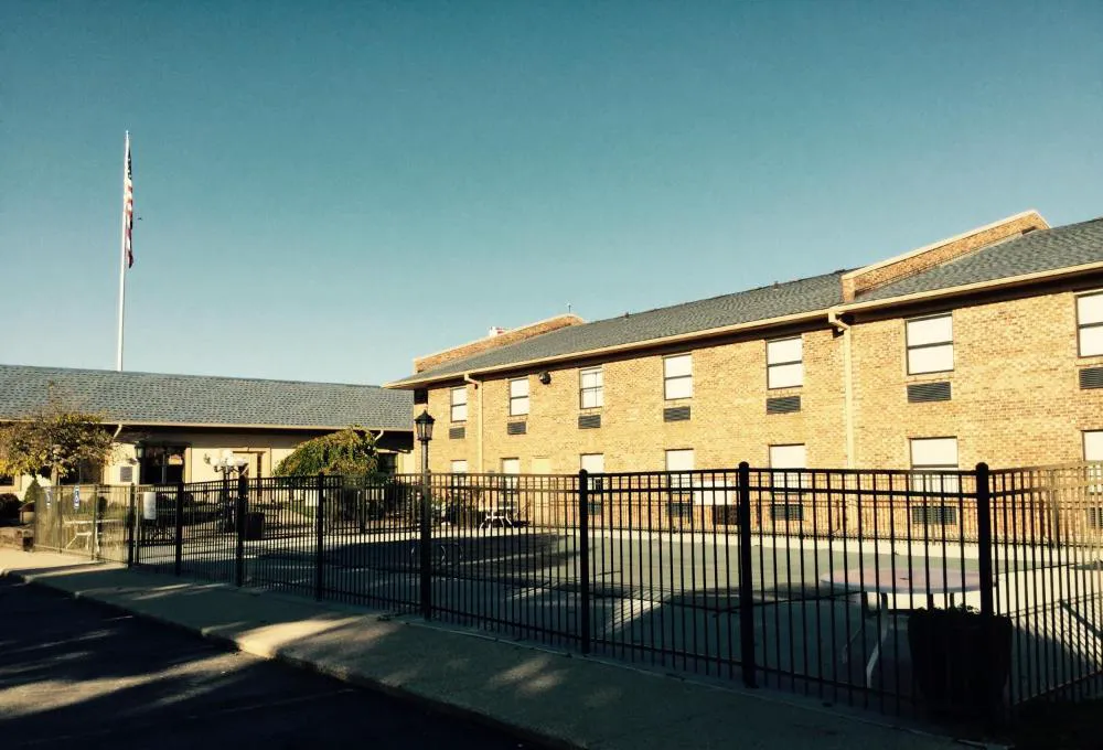 American Inn North Kansas City hotel hero