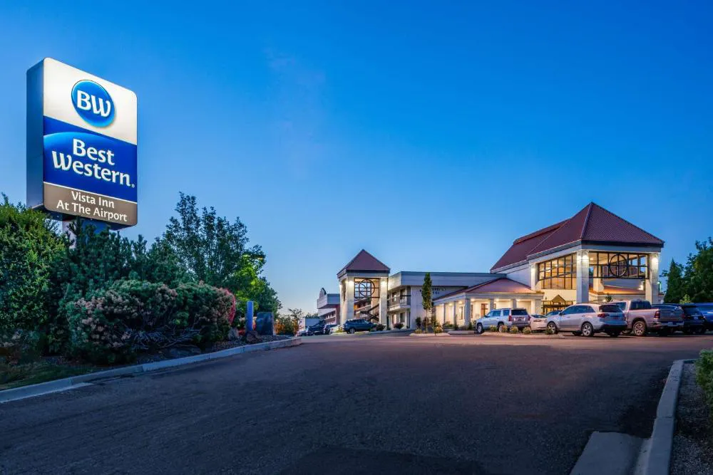 Best Western Vista Inn At The Airport hotel hero