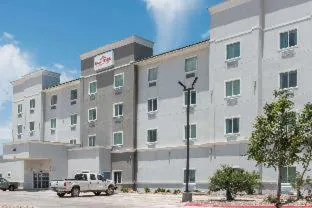 Hawthorn Extended Stay by Wyndham Midland hotel hero