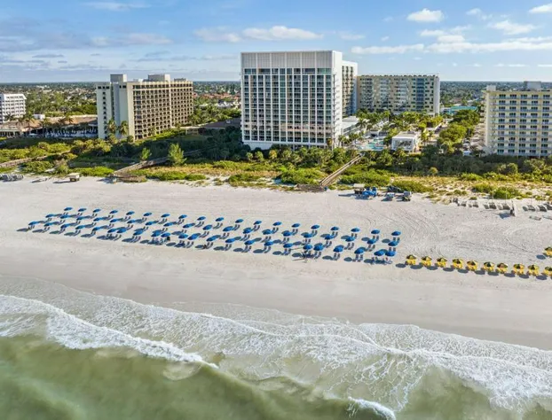 Marriott's Crystal Shores hotel detail image 1
