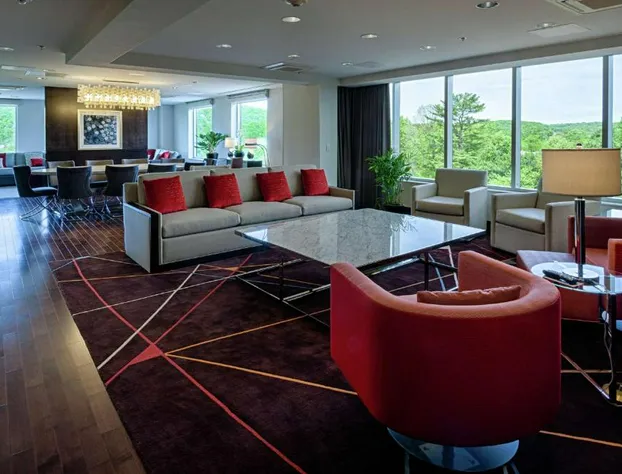 DoubleTree by Hilton Hotel Bristol, Connecticut hotel detail image 3