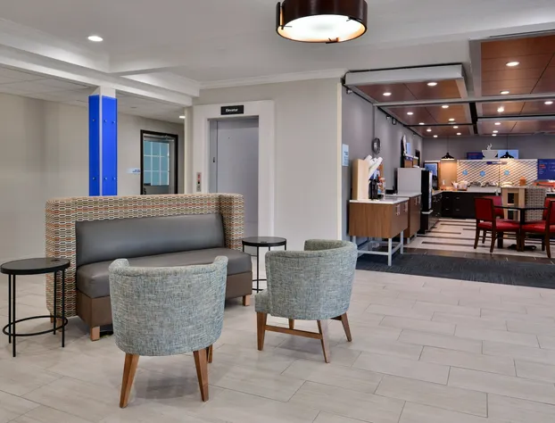 Holiday Inn Express & Suites North Kansas City by IHG hotel detail image 3