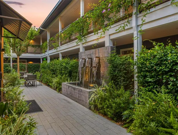 Best Western Plus Stevenson Manor hotel detail image 1