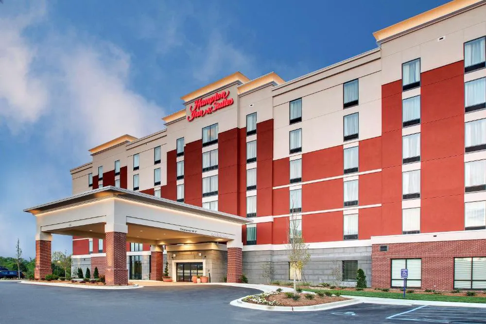 Hampton Inn & Suites Greenville Airport, SC hotel hero
