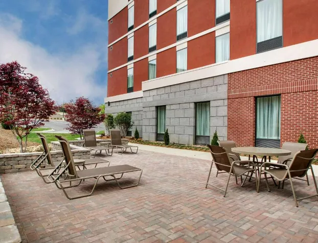 Hampton Inn & Suites Greenville Airport, SC hotel detail image 1