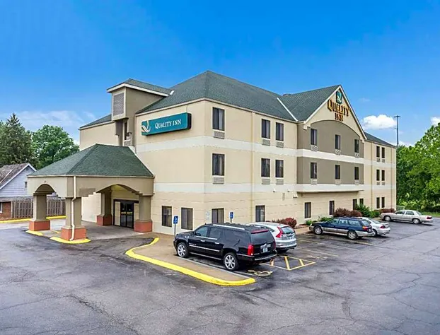 Quality Inn I-70 Near Kansas Speedway hotel detail image 2