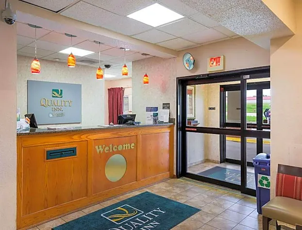 Quality Inn I-70 Near Kansas Speedway hotel detail image 3