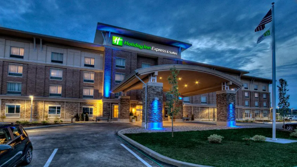 Holiday Inn Express & Suites Pittsburgh SW - Southpointe by IHG hotel hero