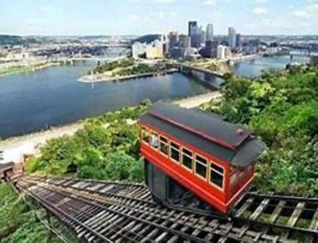 Holiday Inn Express & Suites Pittsburgh SW - Southpointe by IHG hotel detail image 4