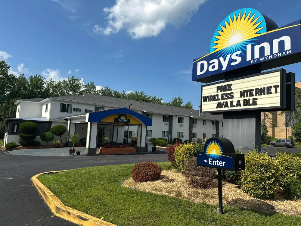 Days Inn by Wyndham Runnemede Philadelphia Area hotel hero