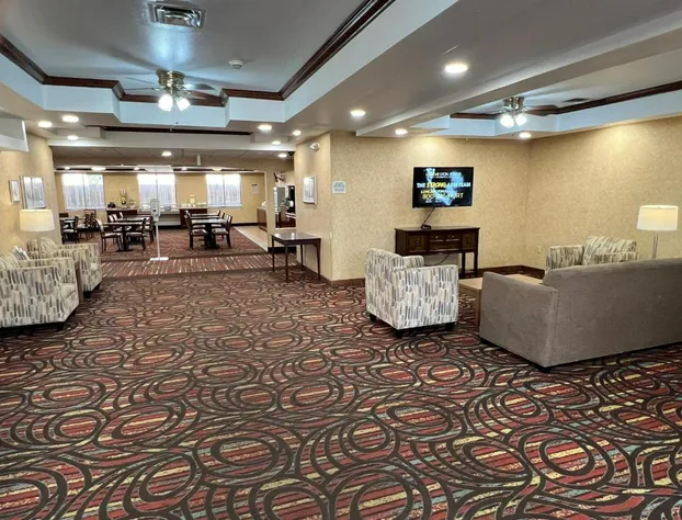 Quality Suites Midland North Loop 250 hotel detail image 1