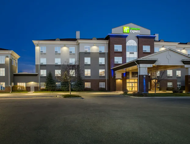 Holiday Inn Express Hotel & Suites Airdrie-Calgary North by IHG hotel detail image 2