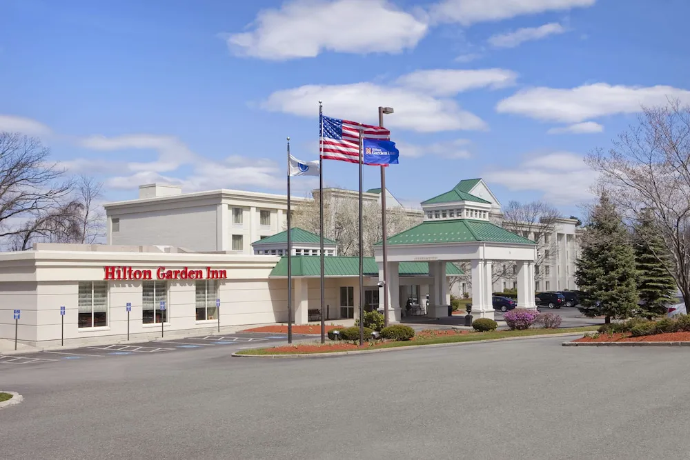 Hilton Garden Inn Boston-Burlington hotel hero