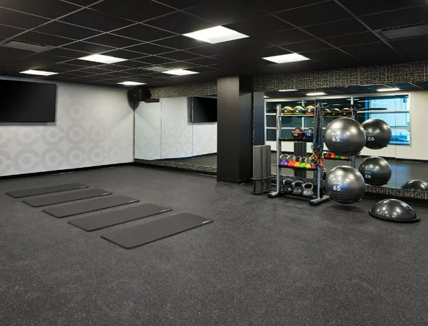 Courtyard By Marriott Detroit Downtown hotel detail image 3