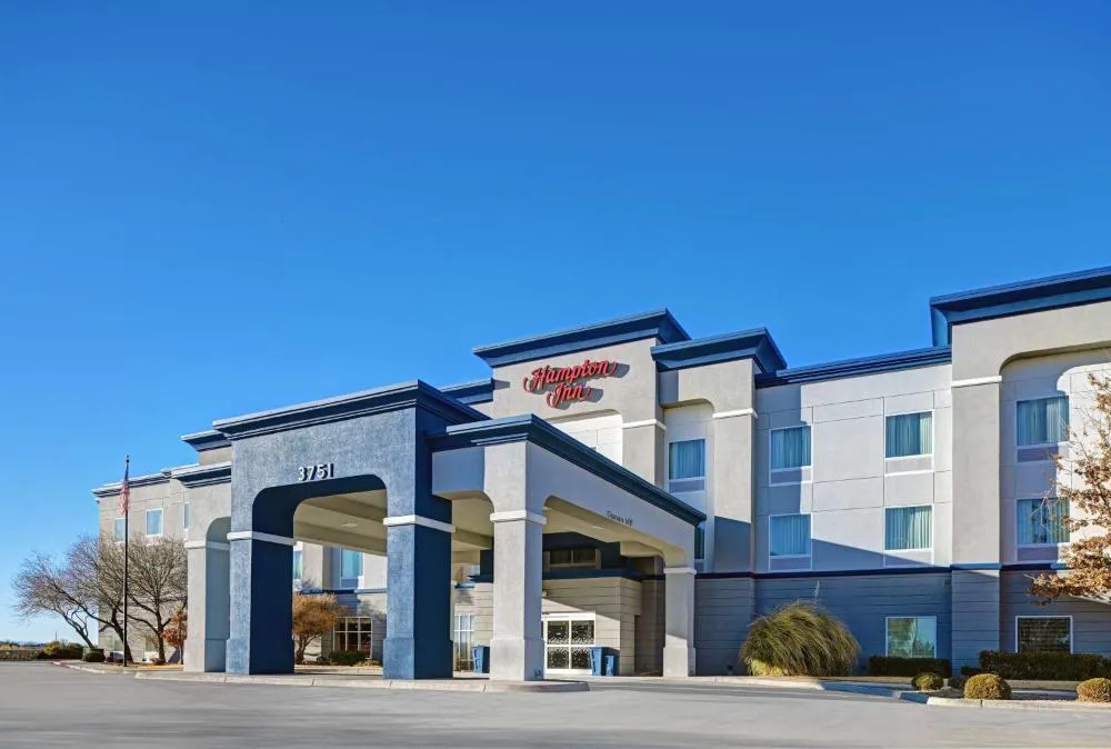 Hampton Inn Deming hotel hero