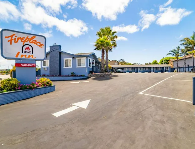 Monterey Fireplace Inn hotel detail image 2