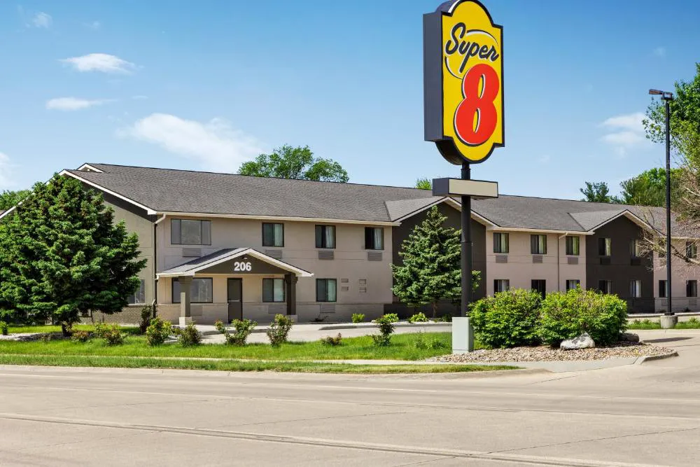 Super 8 by Wyndham Ankeny/Des Moines Area hotel hero