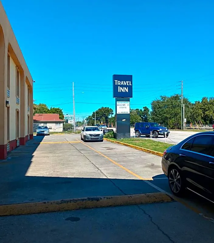Travel Inn Winter Haven hotel hero