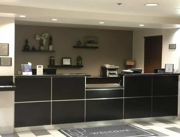 Country Inn & Suites by Radisson, DFW Airport South, TX hotel detail image 1