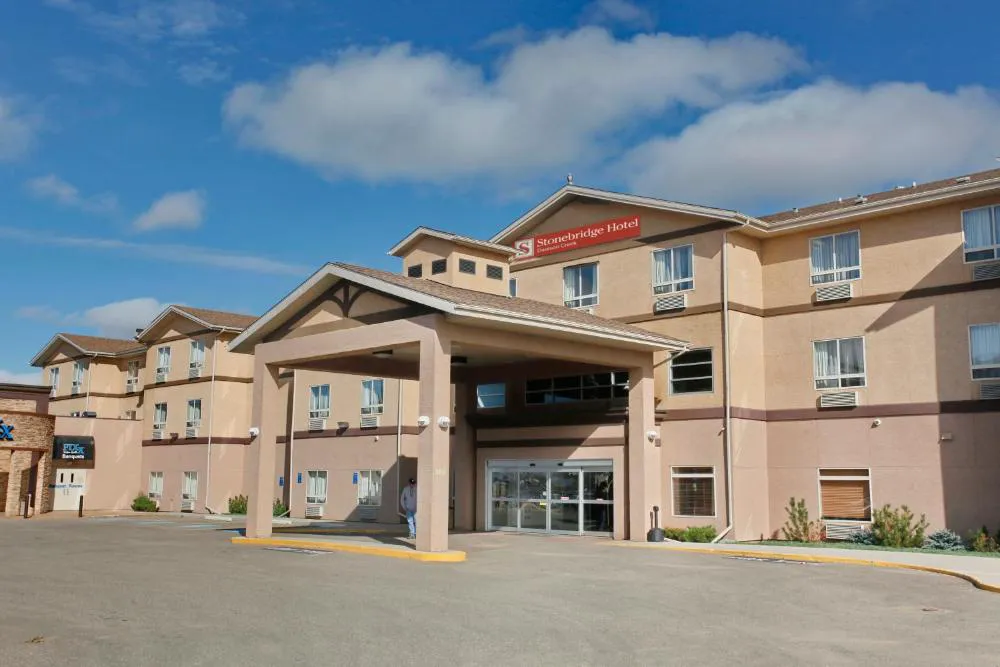 Stonebridge Hotel Dawson Creek hotel hero