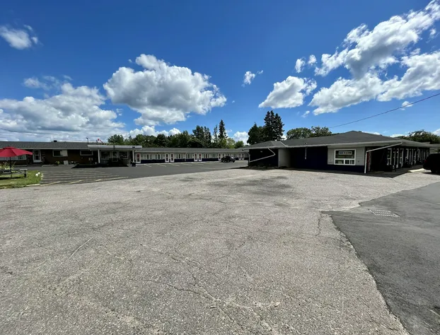 Holiday Motel hotel detail image 3